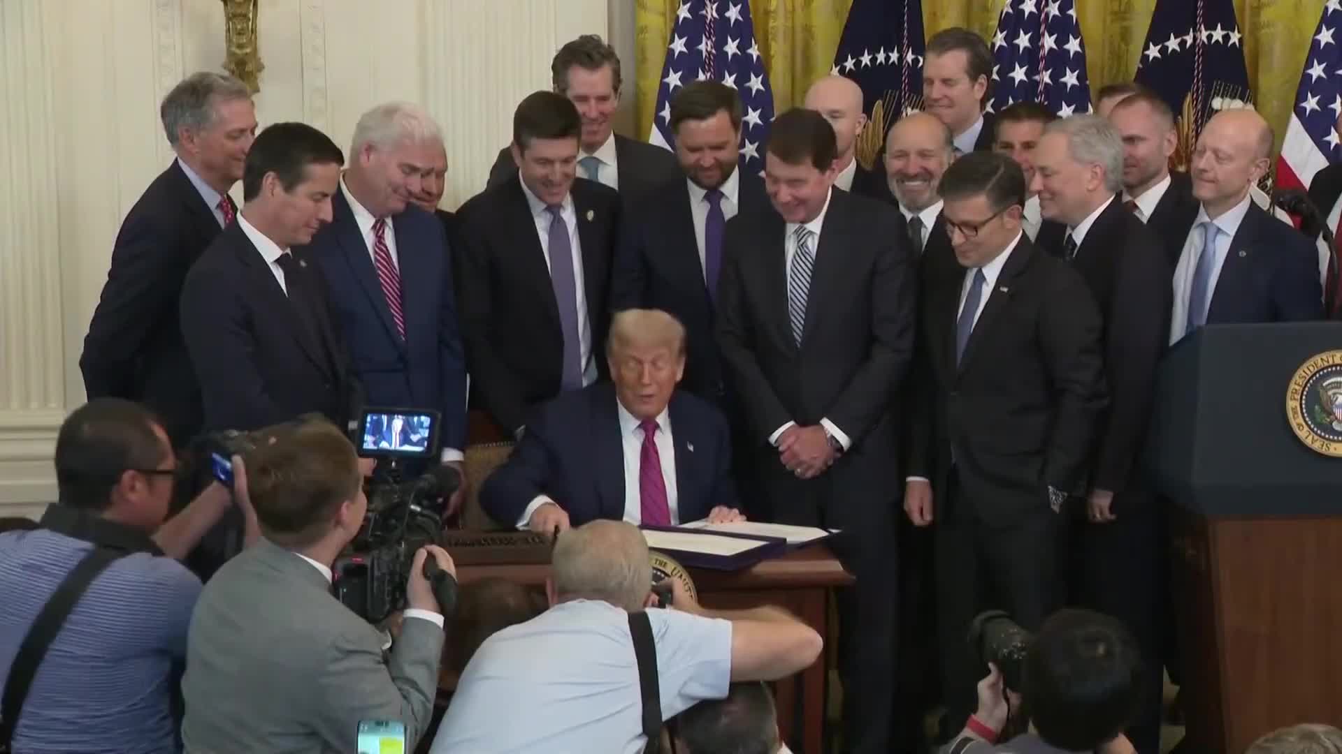 Trump Stablecoin Law