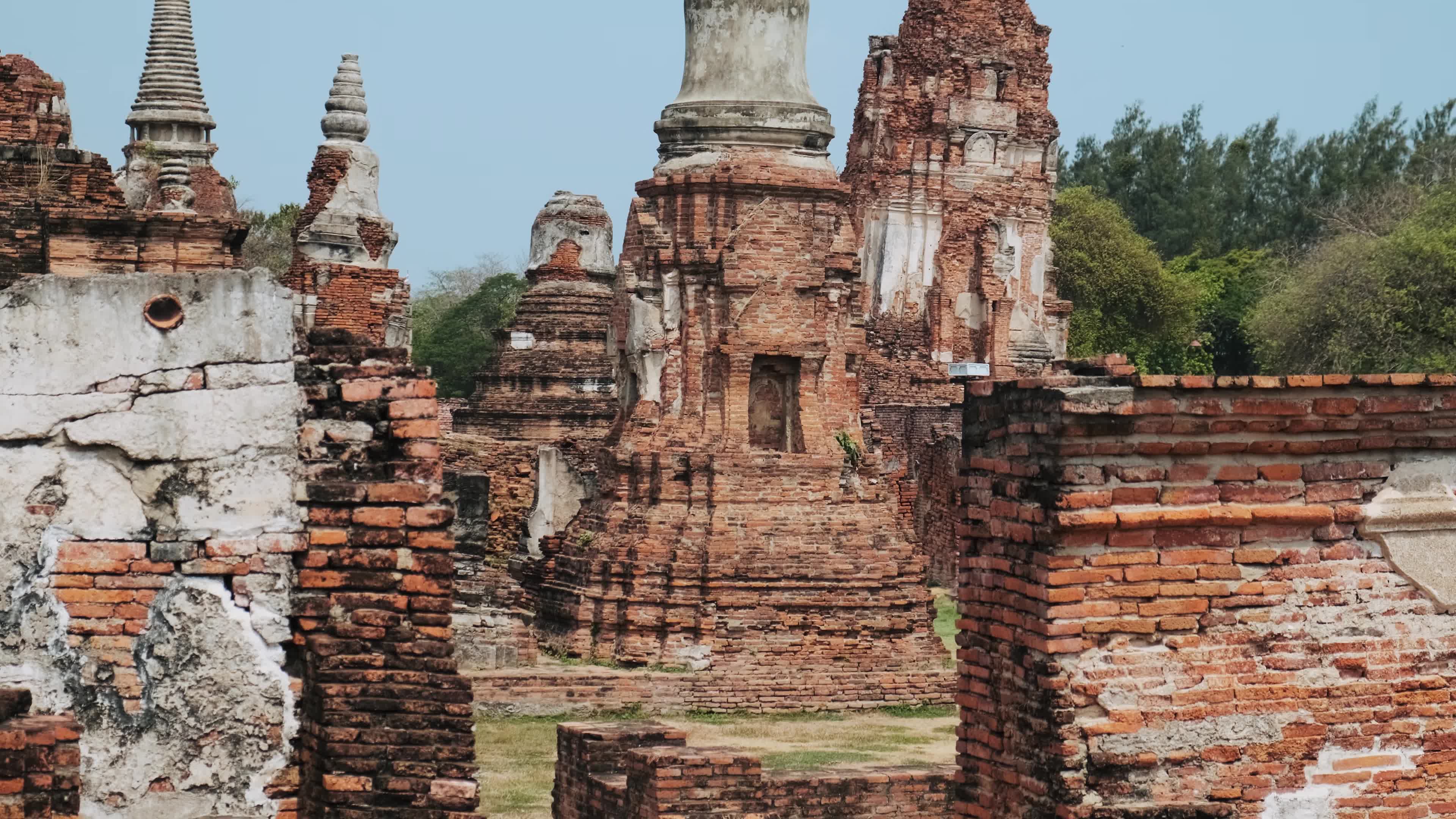 Wat mahathat ancient temple in ayutthaya historica